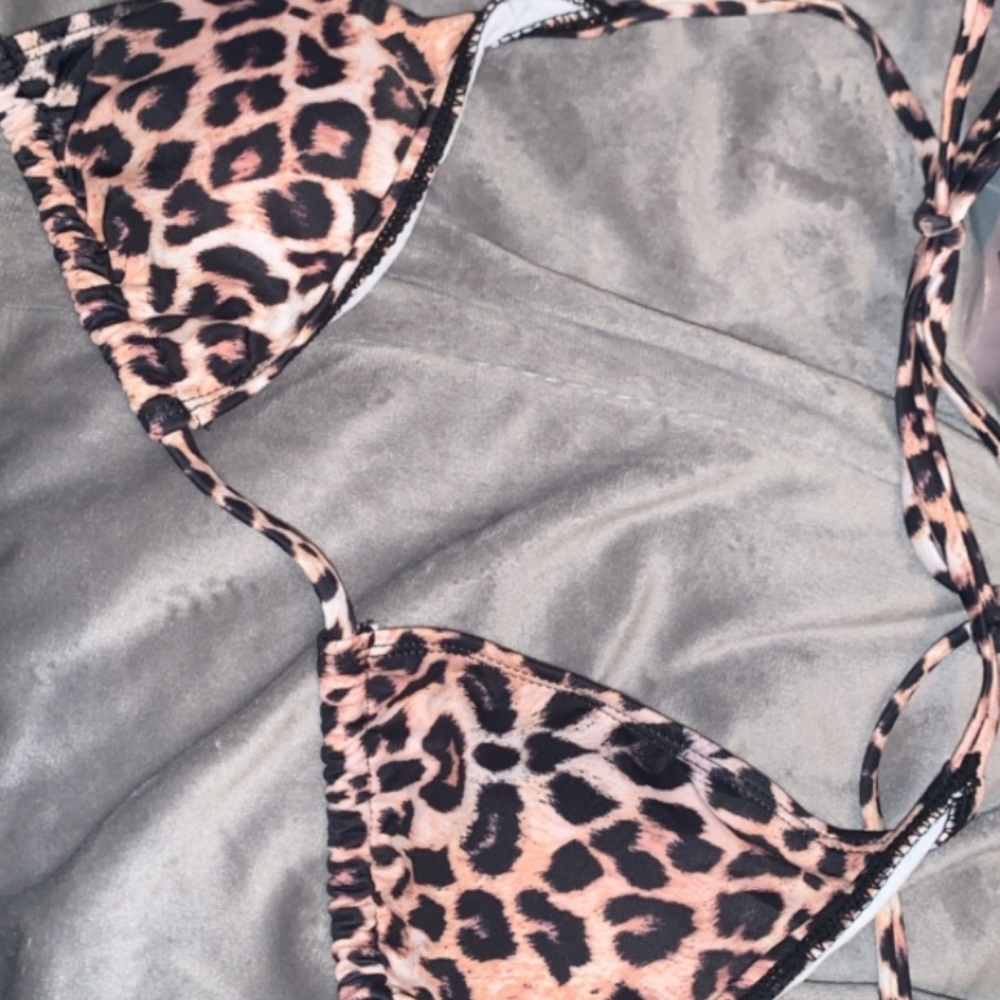 Bikini top and bottoms . Both the same print